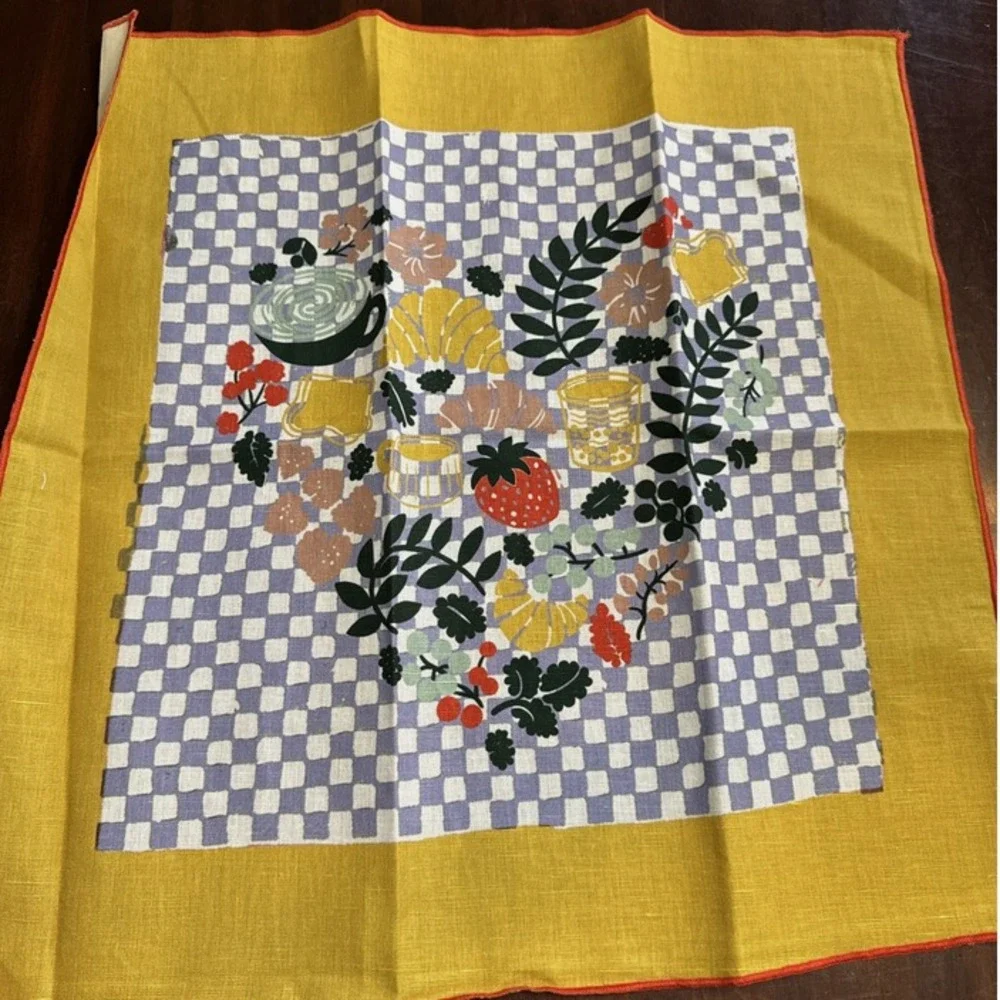 Anthropologie Napkins Set Fabric Cloth Annie 4 Different Prints Breakfast Hearts